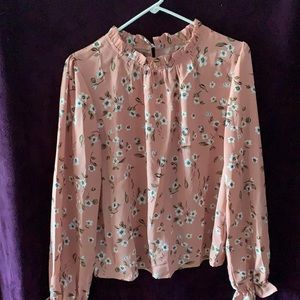 XL, pink with white flowers